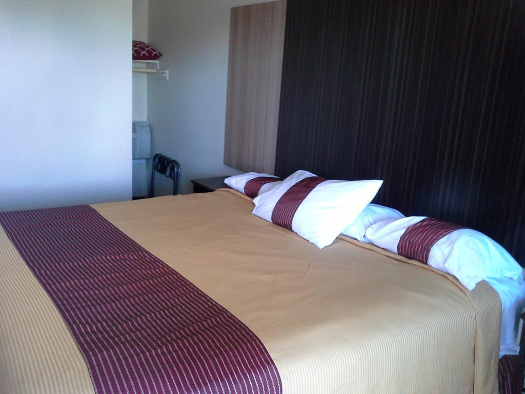 Motel Budget